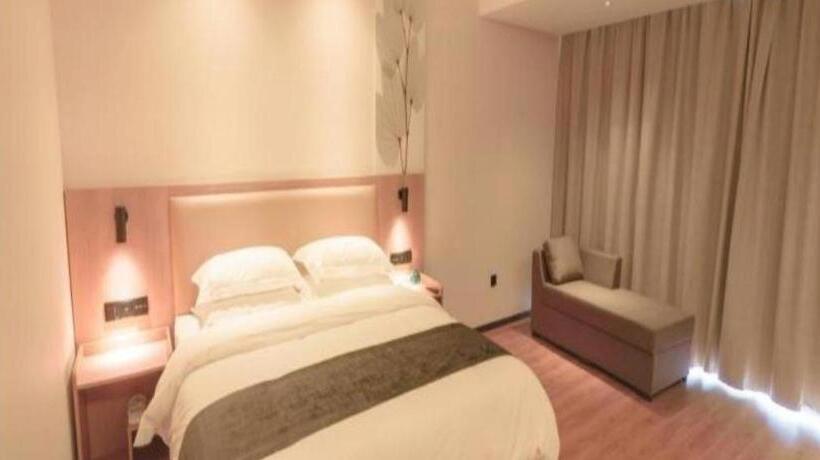 호텔 Greentree Inn Yichun Mingyueshan Airport