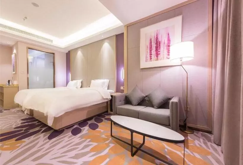 Lavande Hotel Heyuan Dongyuan