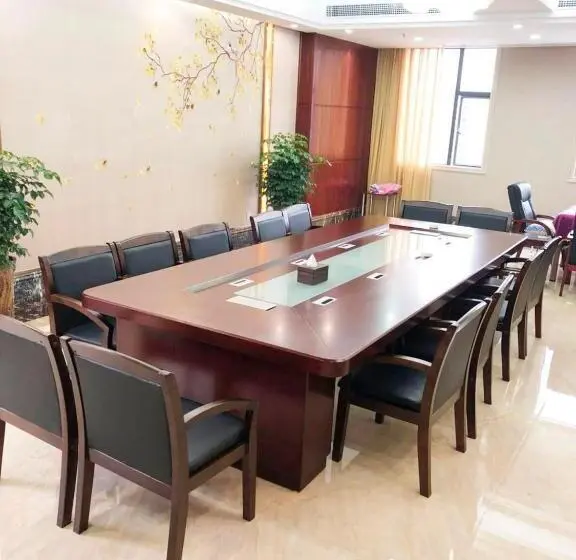 Lavande Hotel Heyuan Dongyuan