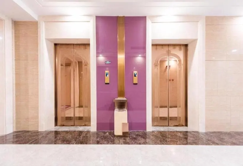 Lavande Hotel Heyuan Dongyuan