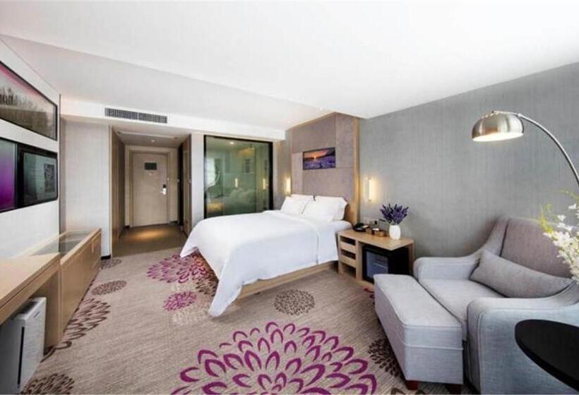 Lavande Hotel Neijiang Hanan Avenue