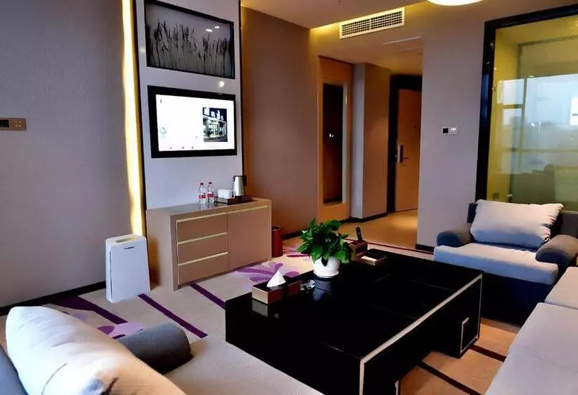 Lavande Hotel Neijiang Hanan Avenue