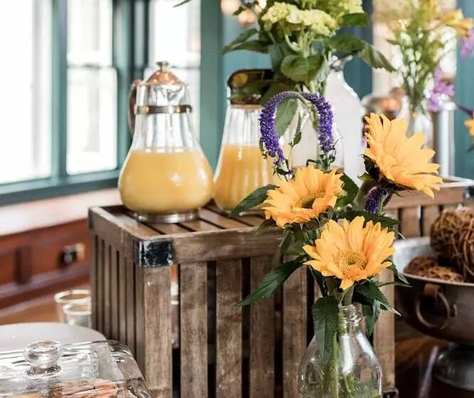 ベッドアンドブレックファースト Granville House