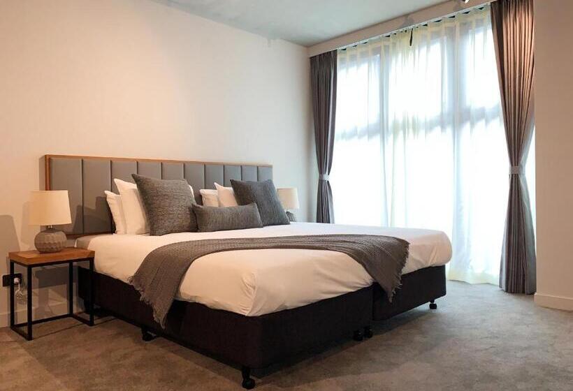 Clarion Apartments South Melbourne