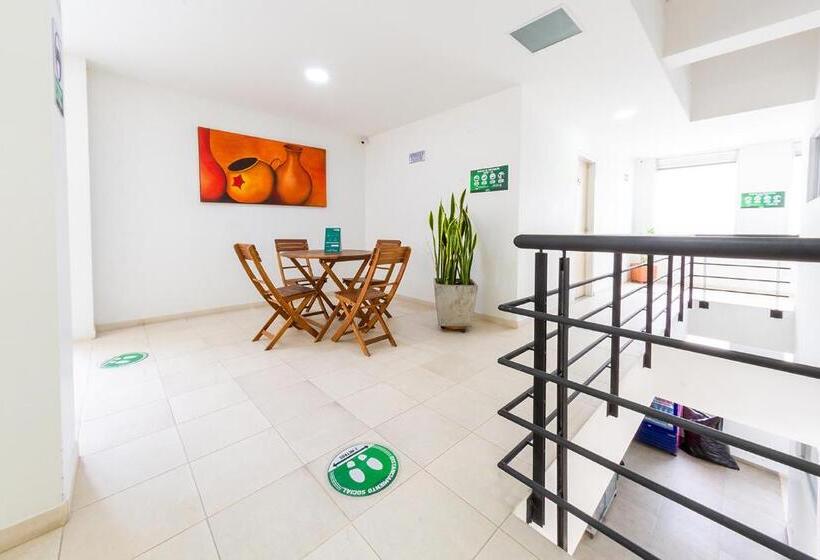 ホテル Ayenda Panamericana