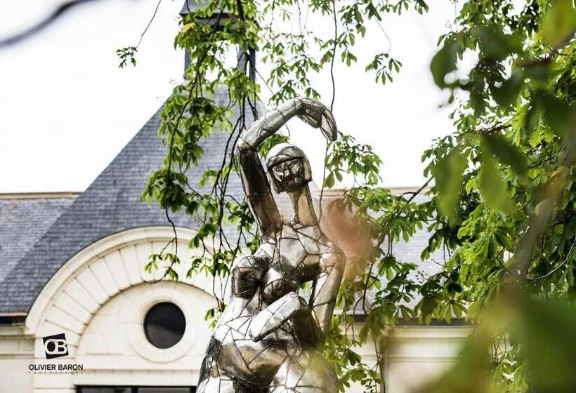 בית מלון כפרי Château De Maubreuil