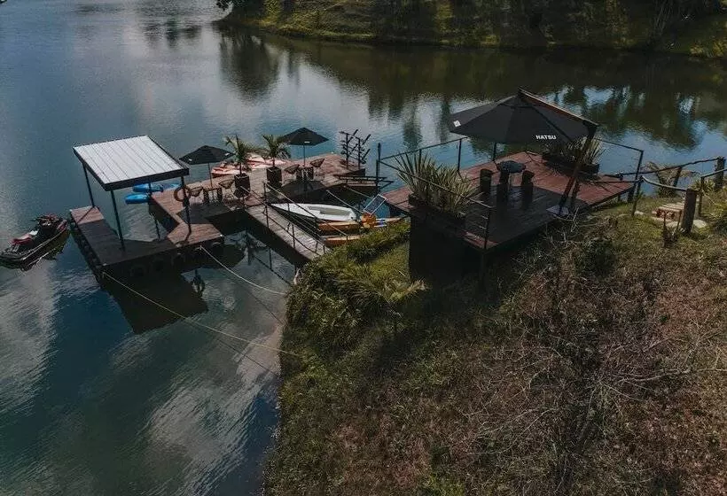 ホテル Domus Glamping Guatapé
