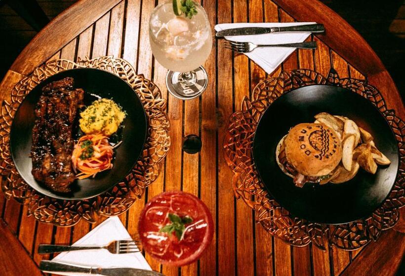 בית מלון כפרי Domus Glamping Guatapé