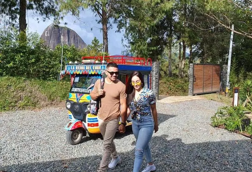 ホテル Domus Glamping Guatapé