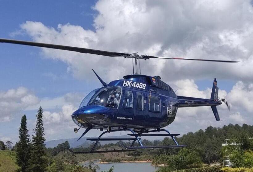 בית מלון כפרי Domus Glamping Guatapé