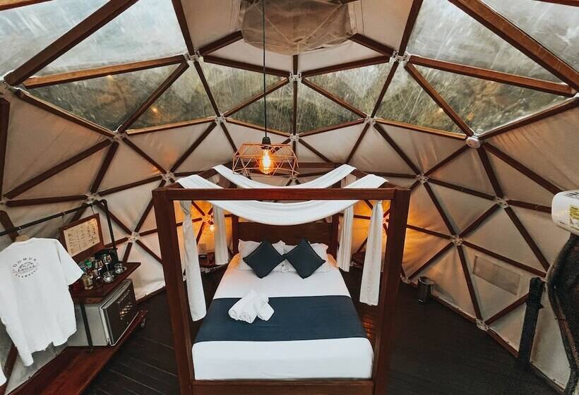 בית מלון כפרי Domus Glamping Guatapé