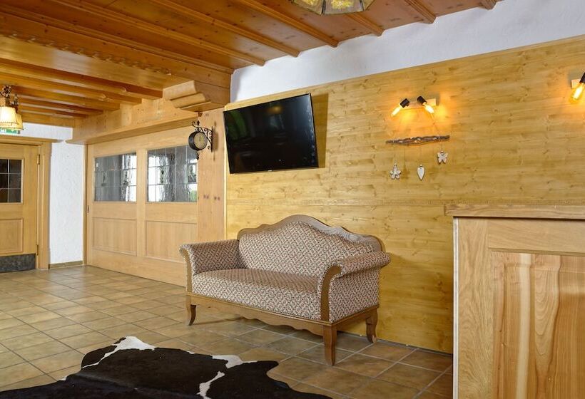 Hotel Das Gästehaus Unt  Am See