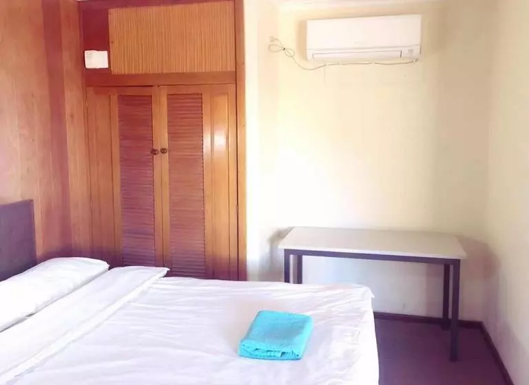 ホテル Meekatharra