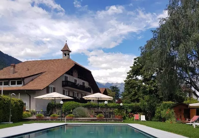 ホテル Pension Gartscheid