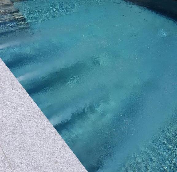 ホテル Pension Gartscheid