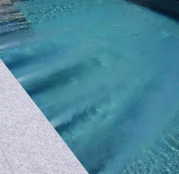 ホテル Pension Gartscheid