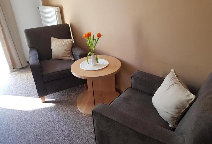 ホテル Pension Gartscheid