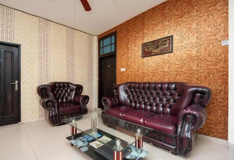 هتل Reddoorz Syariah At Bumi Siliwangi Residence Padang