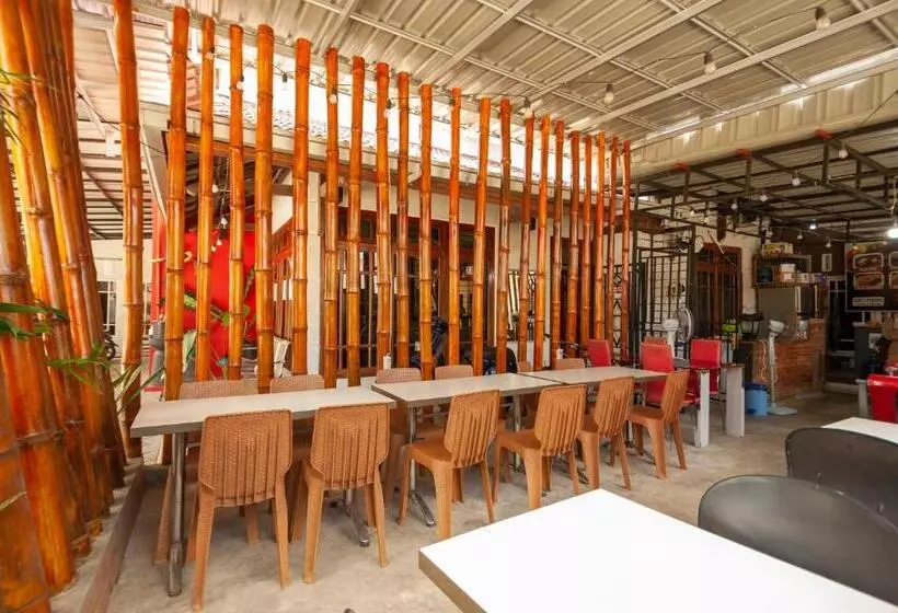 هتل Reddoorz Syariah At Bumi Siliwangi Residence Padang