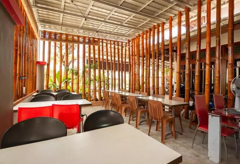 هتل Reddoorz Syariah At Bumi Siliwangi Residence Padang