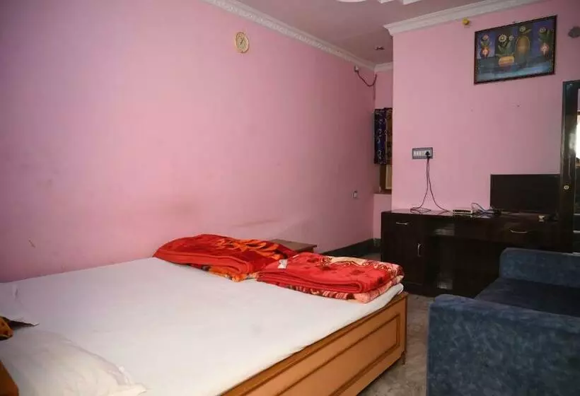 Spot On Hotel Rajamahal