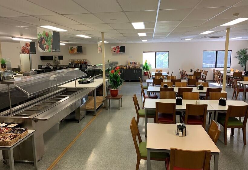 בית מלון כפרי Victoria Accommodation Village