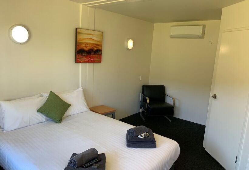 בית מלון כפרי Victoria Accommodation Village