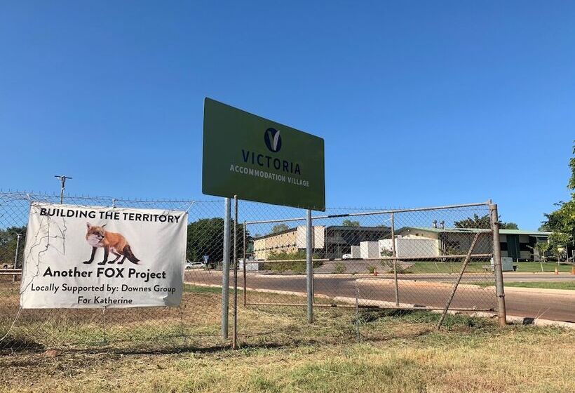 בית מלון כפרי Victoria Accommodation Village