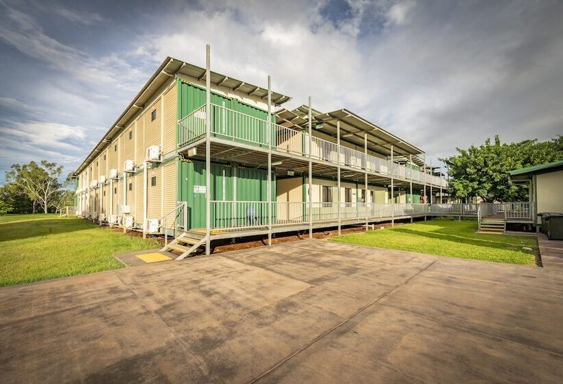 בית מלון כפרי Victoria Accommodation Village