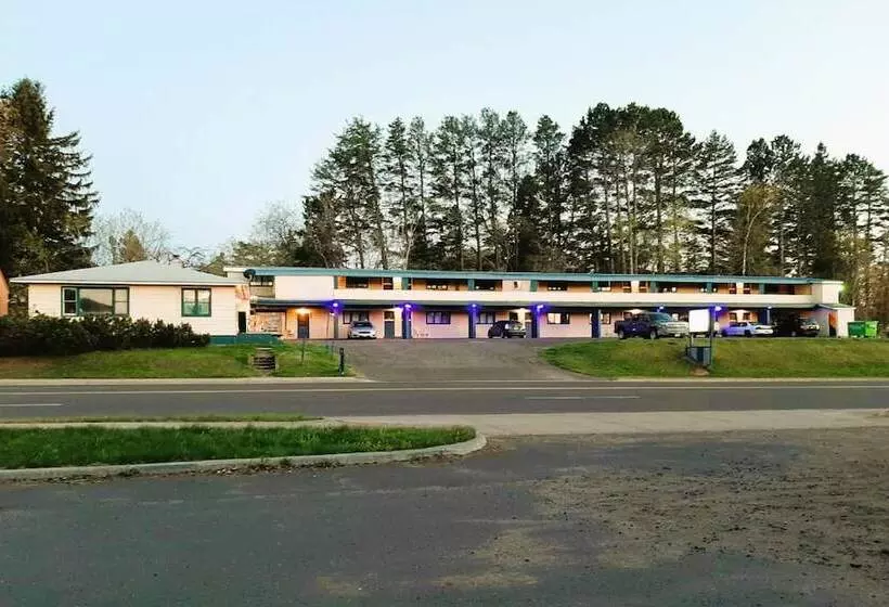 Motelli Love Hotels Timberline At Lake Superior Mi