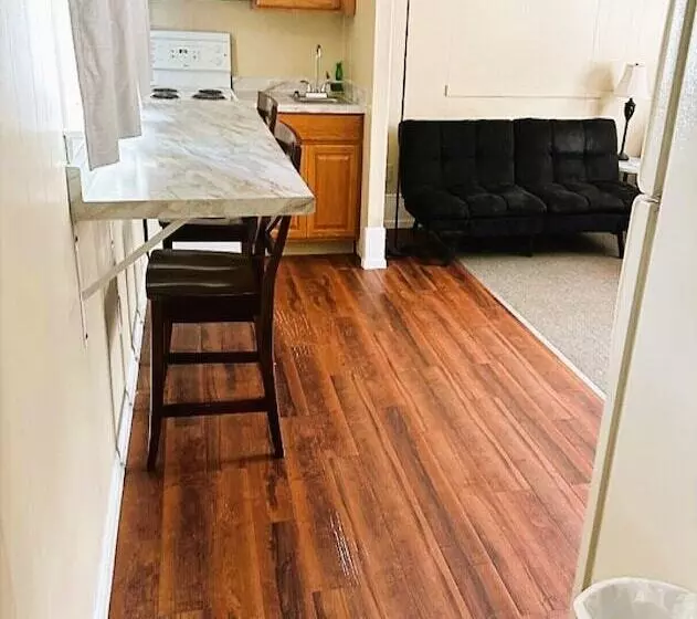 Motelli Love Hotels Timberline At Lake Superior Mi