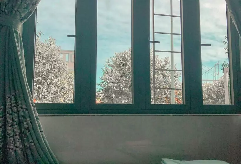 پانسیون Little Home Homestay