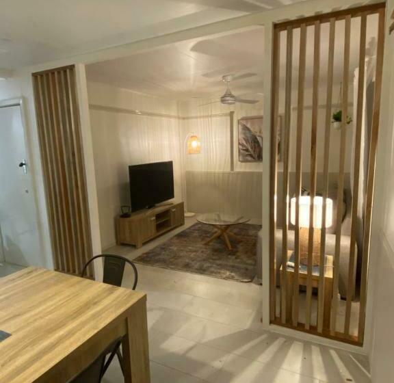 פנסיון Malanda Manor Guesthouse