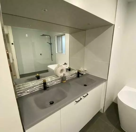 ペンション Malanda Manor Guesthouse
