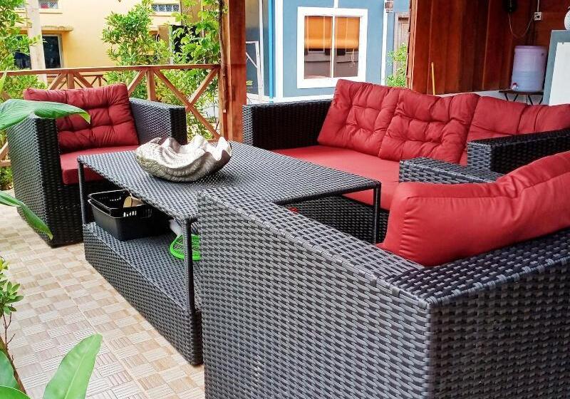 Pension The Azure   M Pai Bay