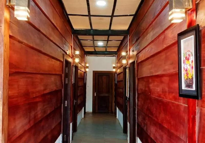 Majatalo The Azure   M Pai Bay