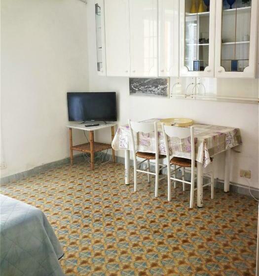 پانسیون Visitponza   Le Stanze Sul Corso