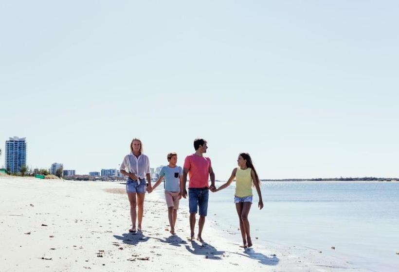 Sky Broadwater Apartments