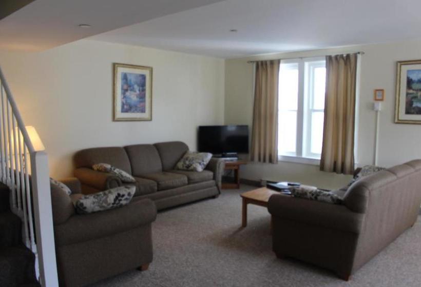 Town Square Condominiums