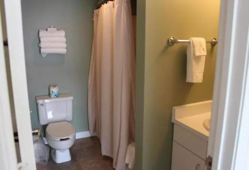 Town Square Condominiums