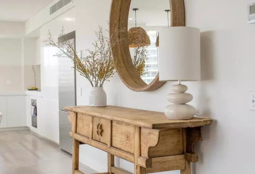 Astina Suites, Forster