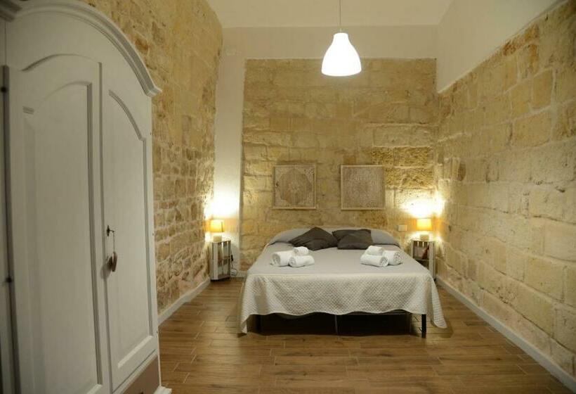 تختخواب و صبحانه La Stanza