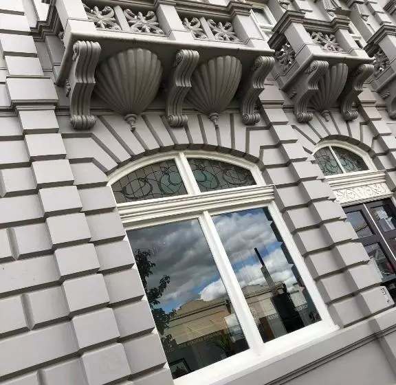 Bull And Mouth Hotel Maryborough Victoria