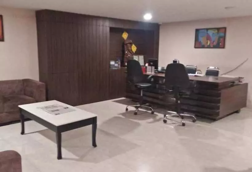 Hotelli Naman Heights