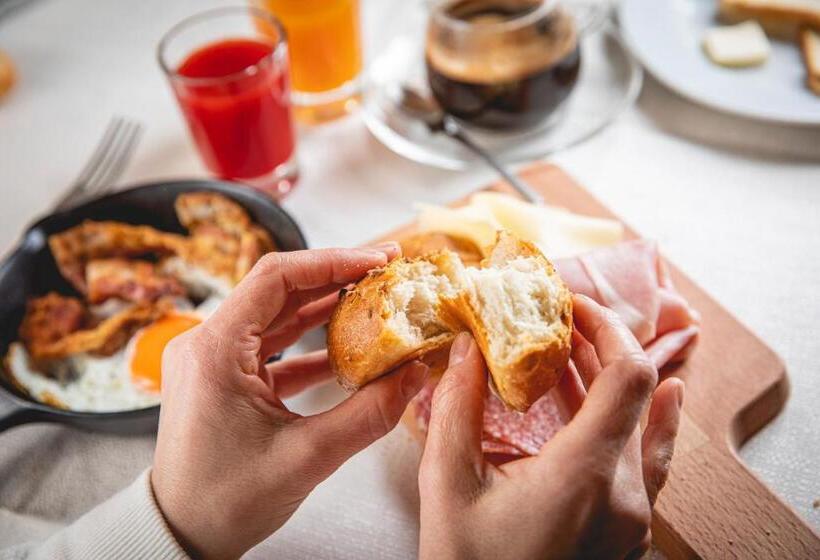 בית מלון כפרי La Perla