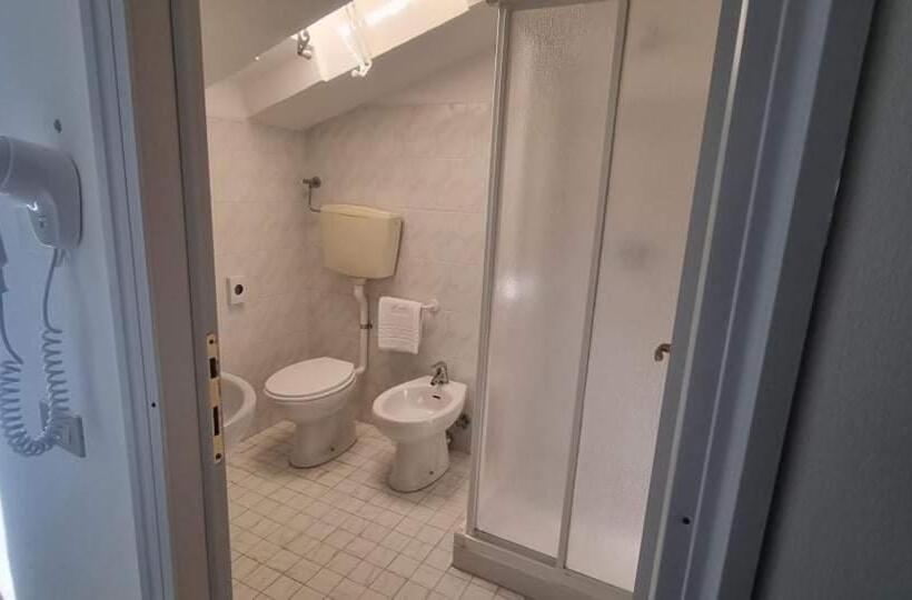 בית מלון כפרי La Perla