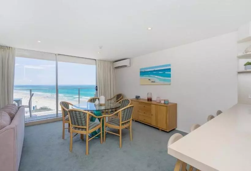 One The Esplanade Apartments On Surfers Paradise