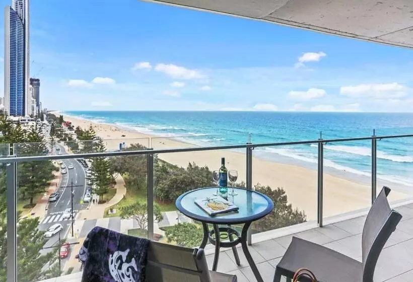 One The Esplanade Apartments On Surfers Paradise