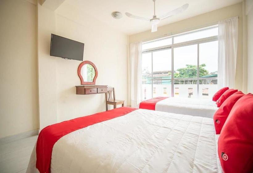 פנסיון Las Flores