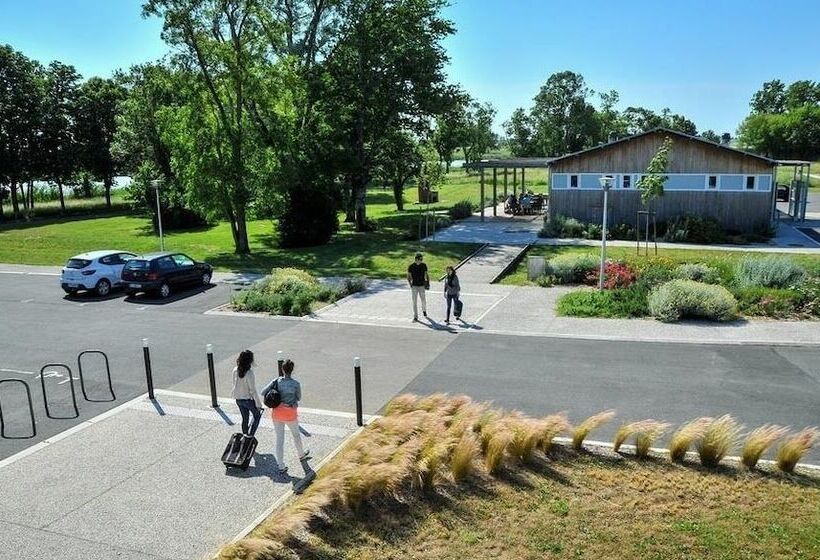 Auberge De Jeunesse Rochefort   Hostel